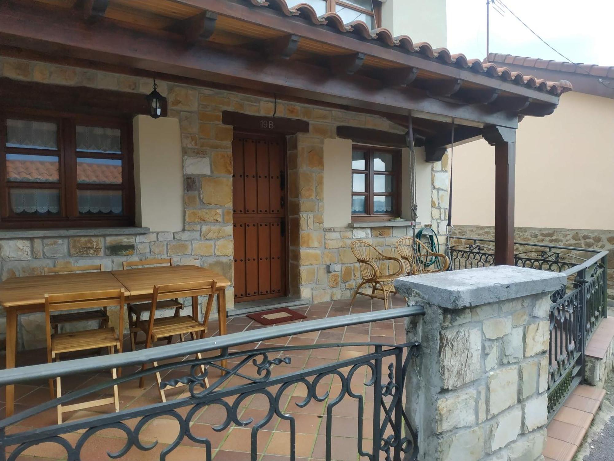 Villa Casa Riola San Martin del Rey Aurelio Exterior foto